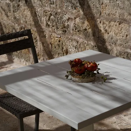 Masseria Li Reni فندق ماندوريا