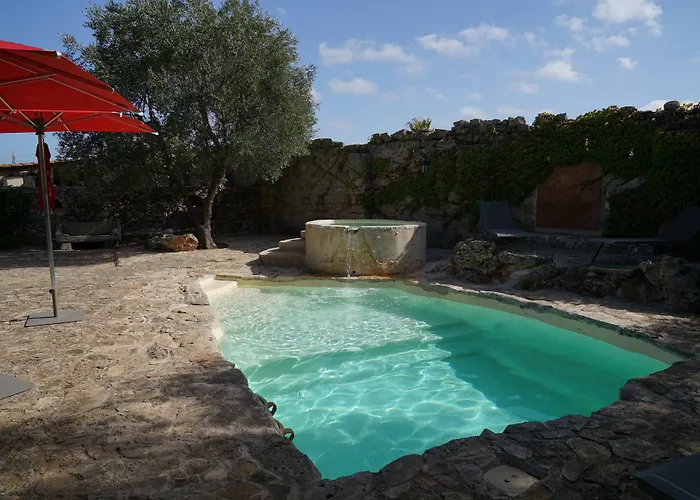 Отель Masseria Li Reni Мандурия